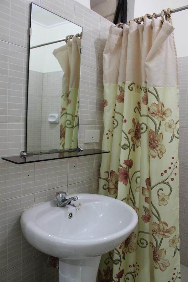 Residencia San Vicente - Pasay -Budget Hotel Exteriör bild